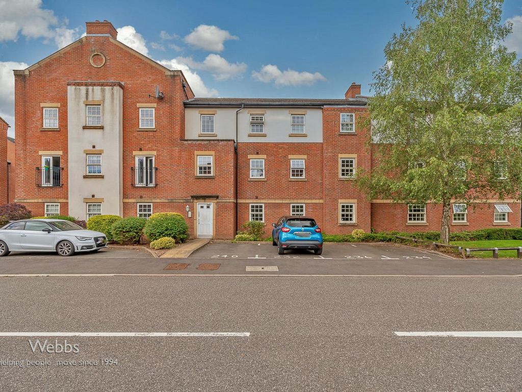2 bed flat for sale in Horseshoe Crescent, Great Barr, Birmingham B43, £160,000