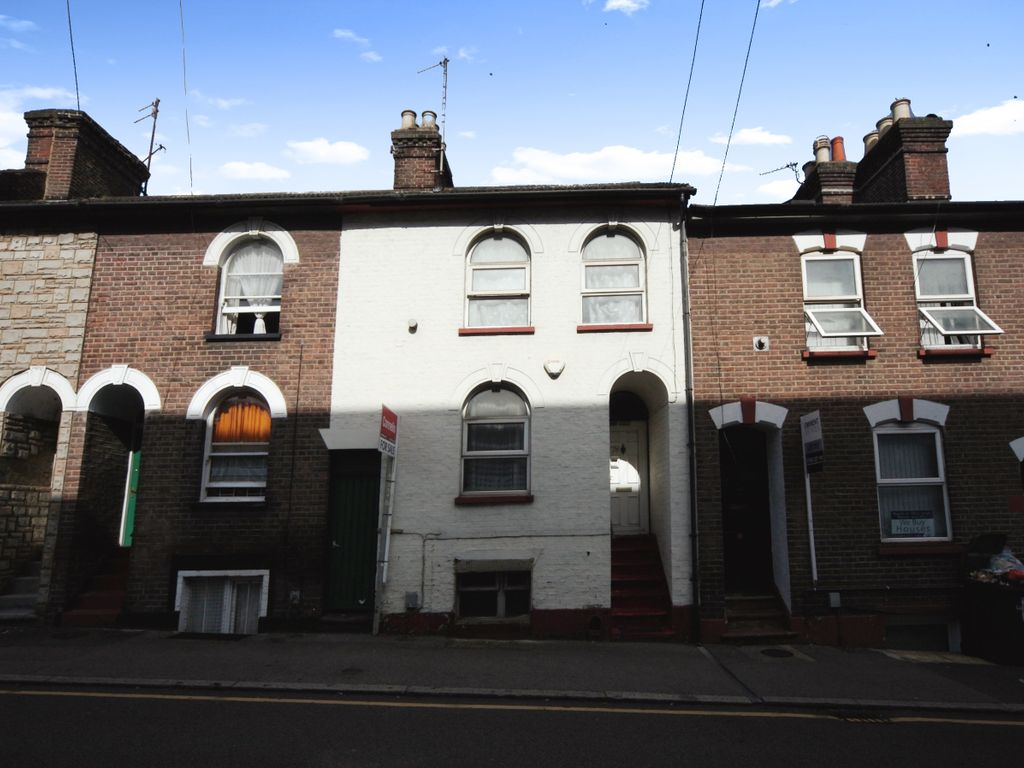 4 bed terraced house for sale in Inkerman Street, Luton, Bedfordshire LU1, £270,000
