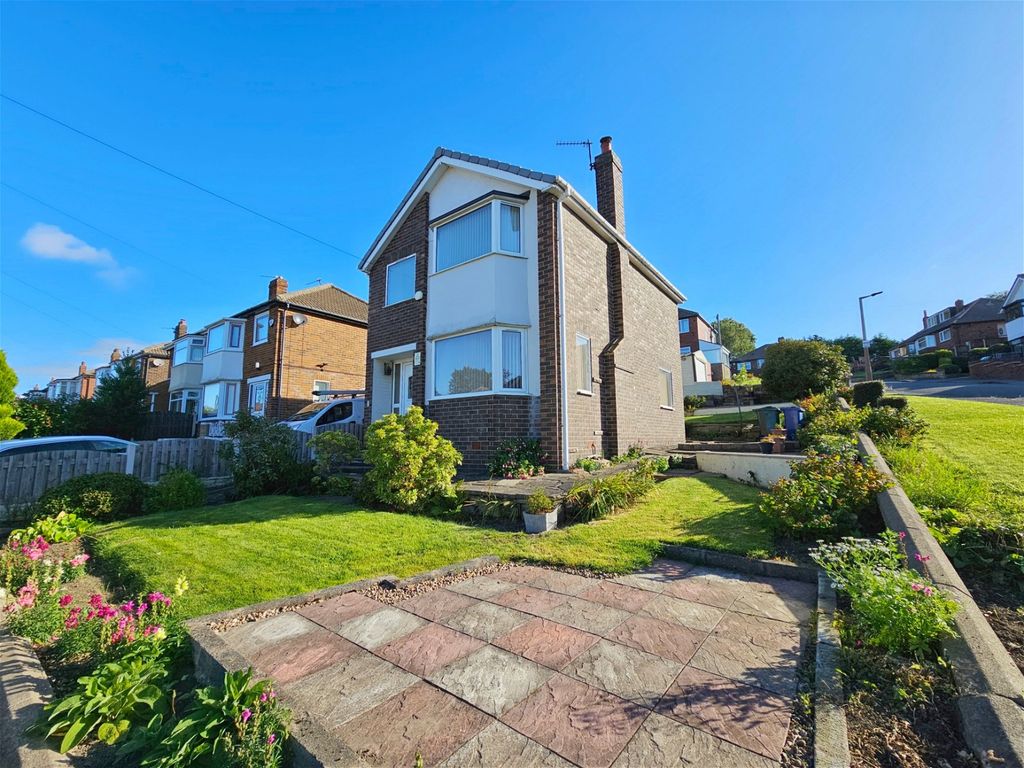 3 bed detached house for sale in Coleridge Avenue, Barnsley S71, £230,000