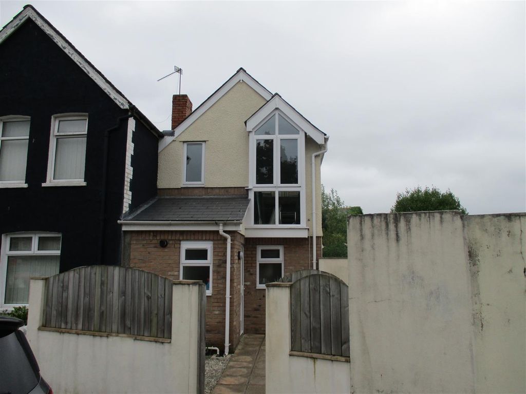 1 bed detached house for sale in Cardigan Street, Canton, Cardiff CF5, £164,950
