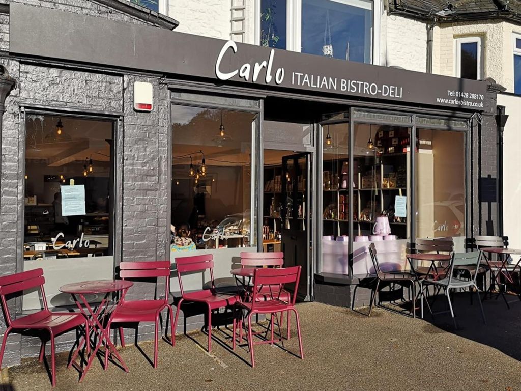 Restaurant/cafe for sale in Leasehold Premises Currently Featuring A Restaurant GU26, Surrey, £119,950