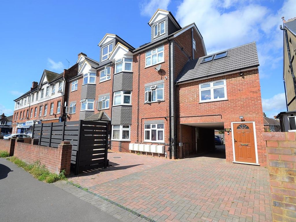 2 bed flat for sale in Olivia Court, 339-341 Hanworth Road, Hounslow TW3, £267,499
