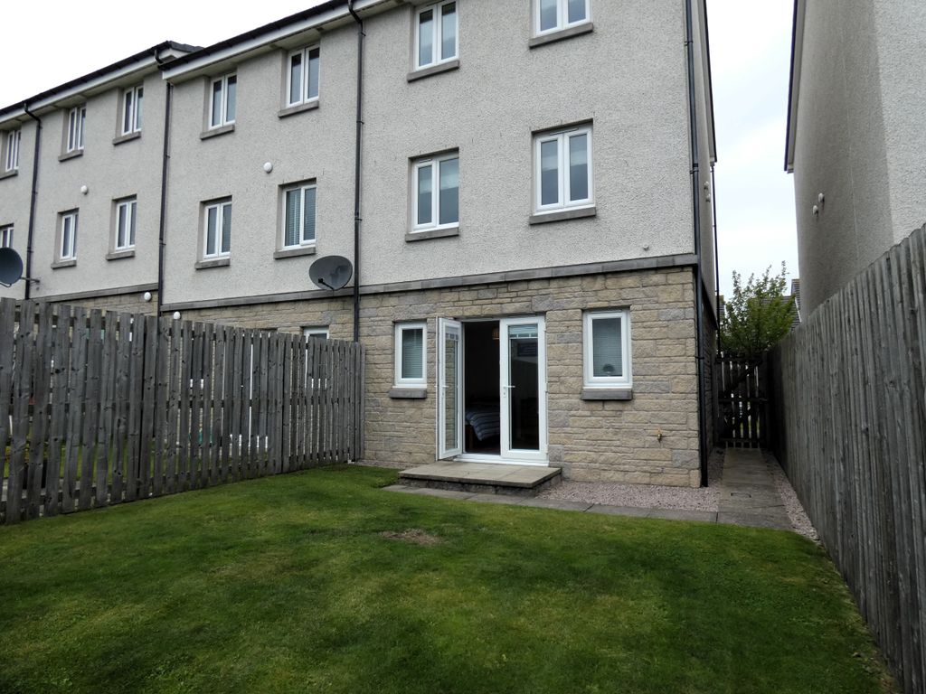 3 bed town house for sale in Burnside Park, Dyce, Aberdeen AB21, £215,000