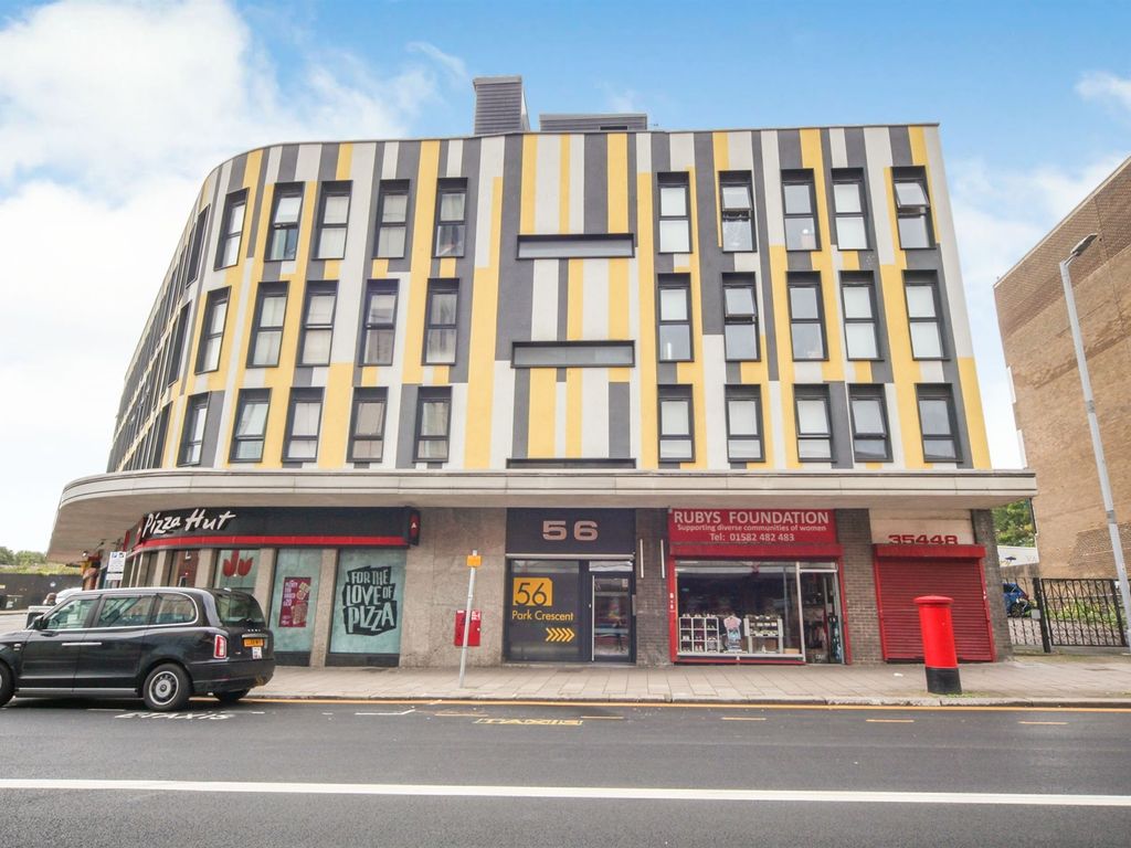 1 bed flat for sale in Park Street, Luton LU1, £150,000