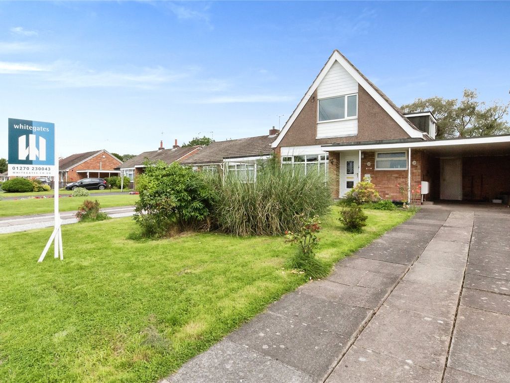 3 bed bungalow for sale in Milton Drive, Wistaston, Crewe, Cheshire CW2, £165,000