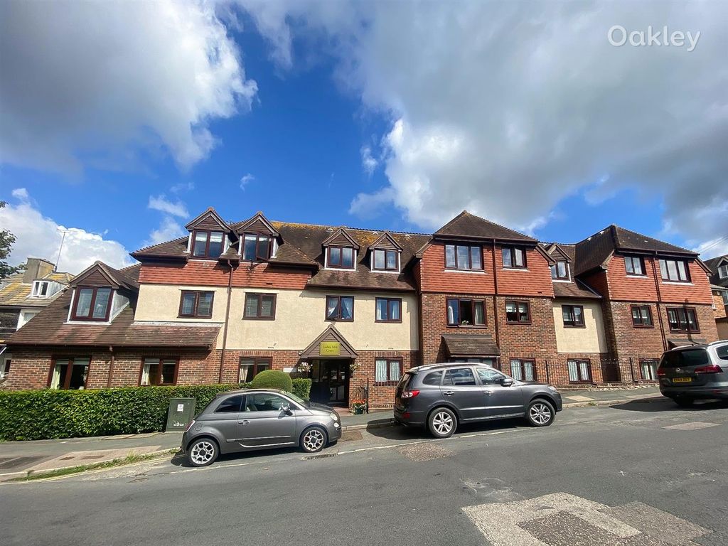 2 bed flat for sale in Ladies Mile Road, Patcham, Brighton BN1, £245,000