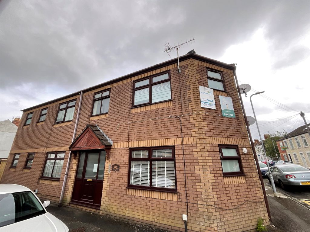 1 bed flat for sale in Daniel Street, Cathays, Cardiff CF24, £70,000