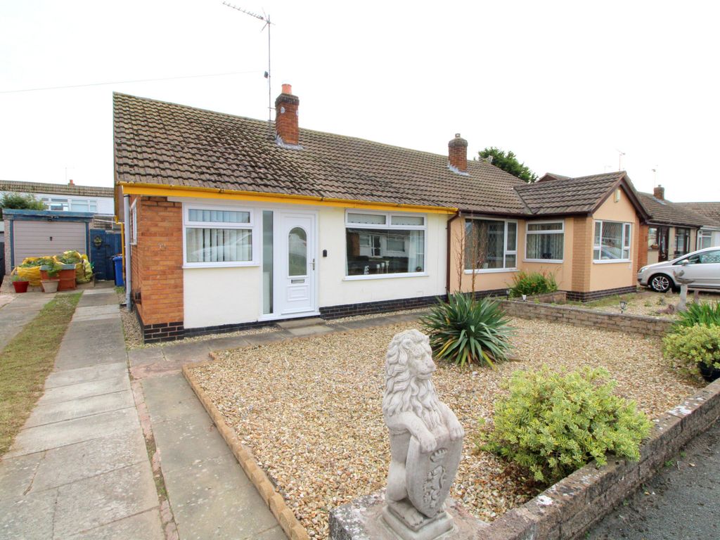 2 bed bungalow for sale in Exeter Close, Prestatyn LL19, £155,000