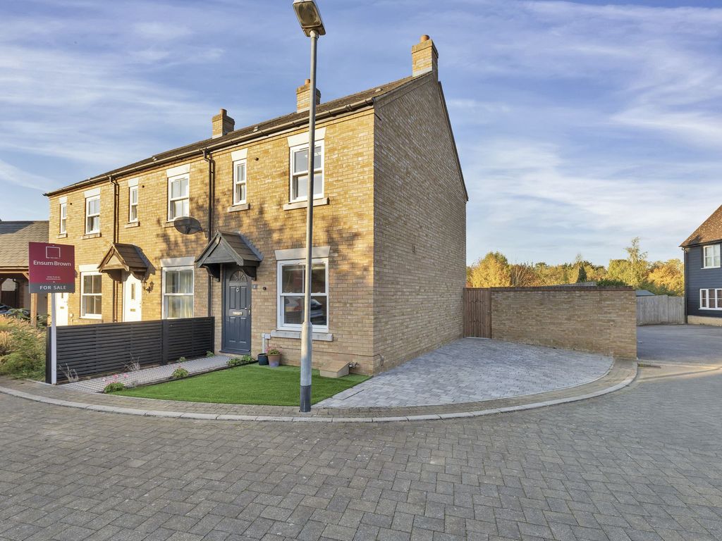 2 bed end terrace house for sale in Brockholme Mews, Great Cambourne CB23, £300,000