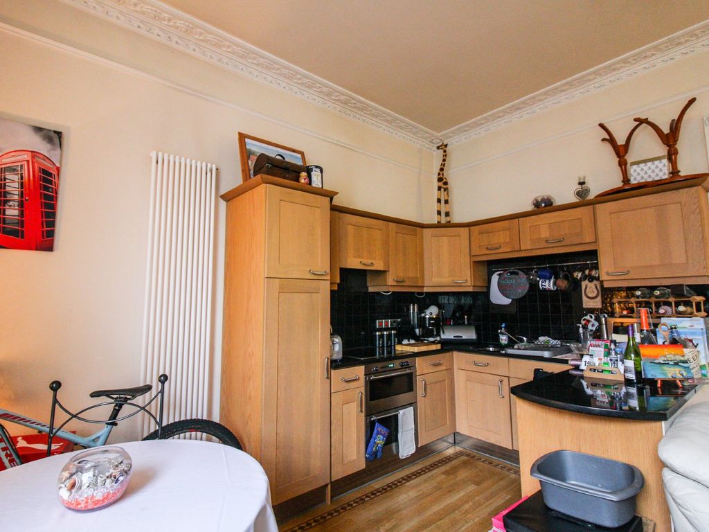 1 bed flat for sale in Bathwick Street, Bath BA2, £240,000