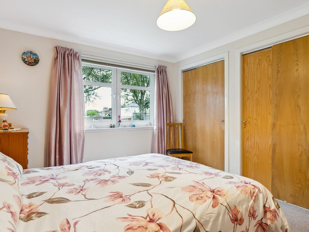 3 bed flat for sale in Garscadden Road, Old Drumchapel, Glasgow G15, £170,000