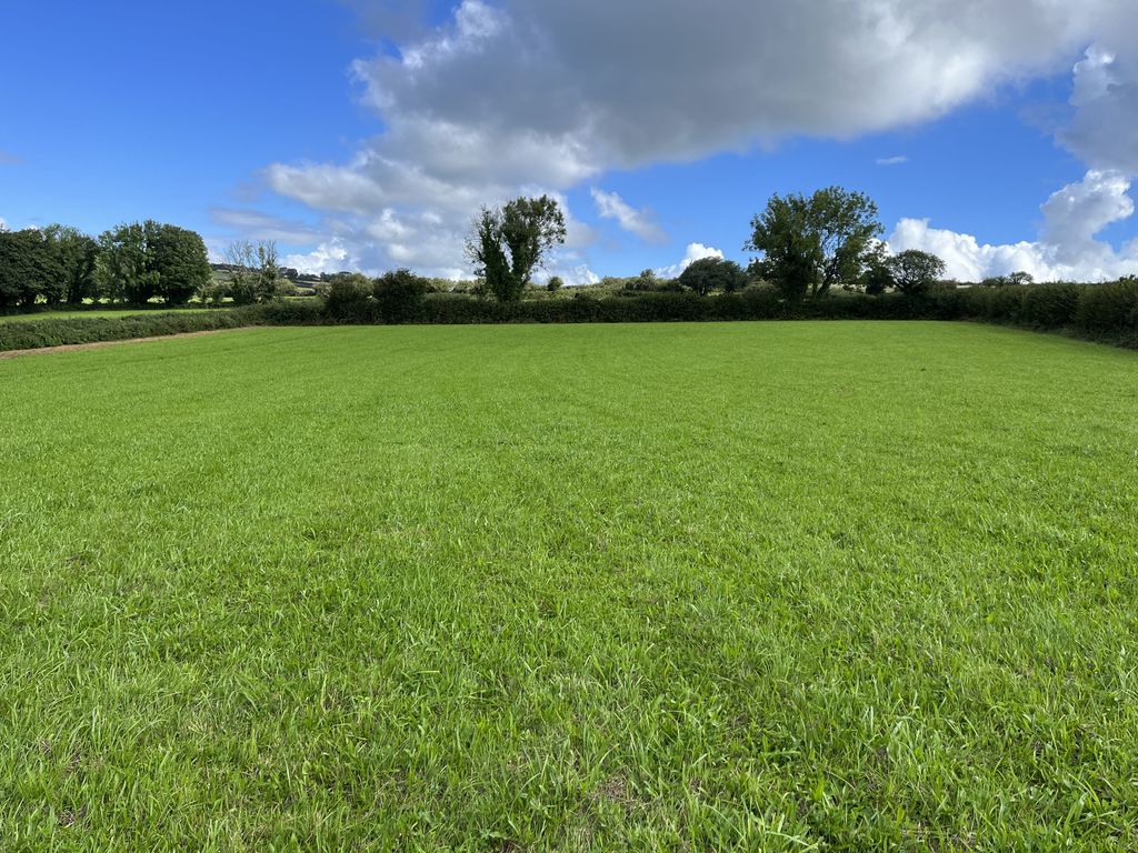Land for sale in South Brent TQ10, £35,000