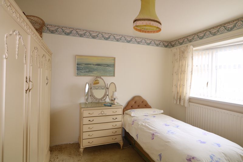 2 bed detached bungalow for sale in Plas Edwards, Tywyn LL36, £215,000