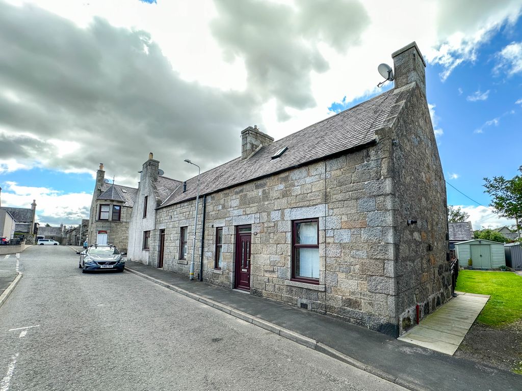 2 bed end terrace house for sale in Littlejohn Street, Huntly AB54, £87,000