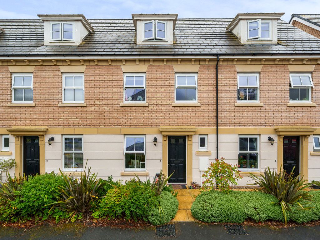 4 bed town house for sale in Ebor Court, Newton Kyme, Tadcaster, North Yorkshire LS24, £315,000