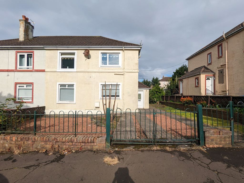 2 bed flat for sale in Smith Drive, Saltcoats KA21, £34,000