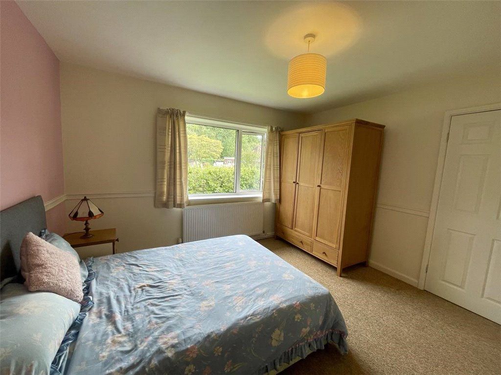 3 bed maisonette for sale in Finham Road, Kenilworth, Warwickshire CV8, £245,000