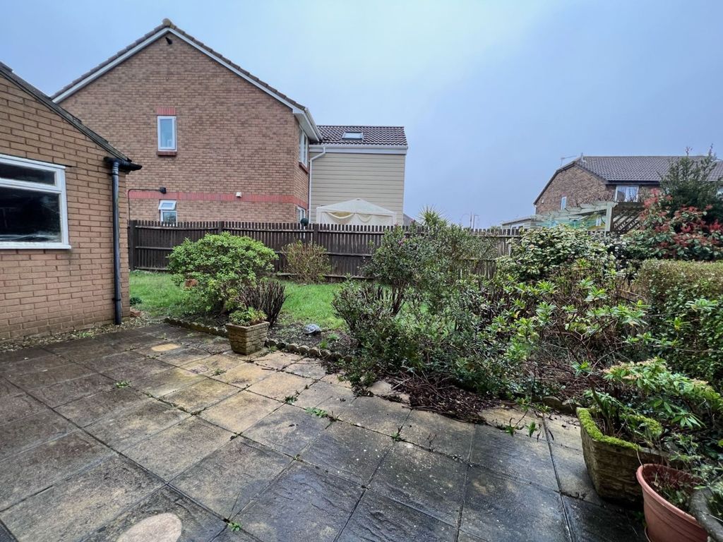 3 bed semi-detached house for sale in Enfield Drive, Barry CF62, £240,000