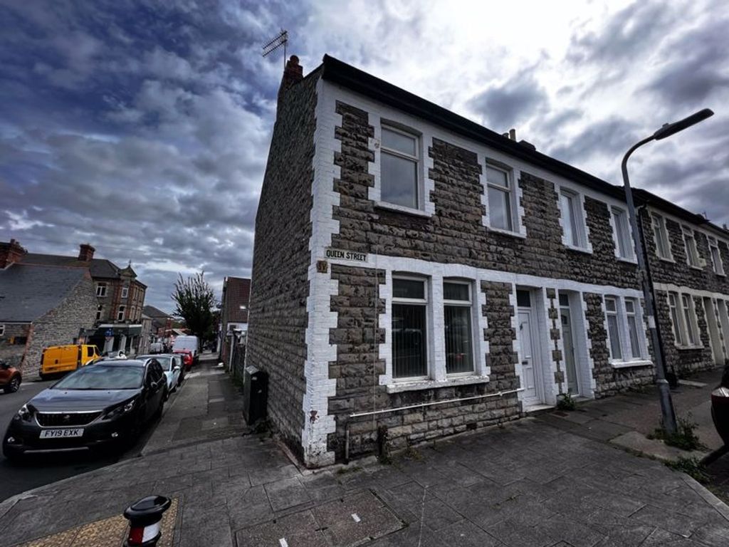 2 bed terraced house for sale in Queen Street, Barry CF62, £169,500