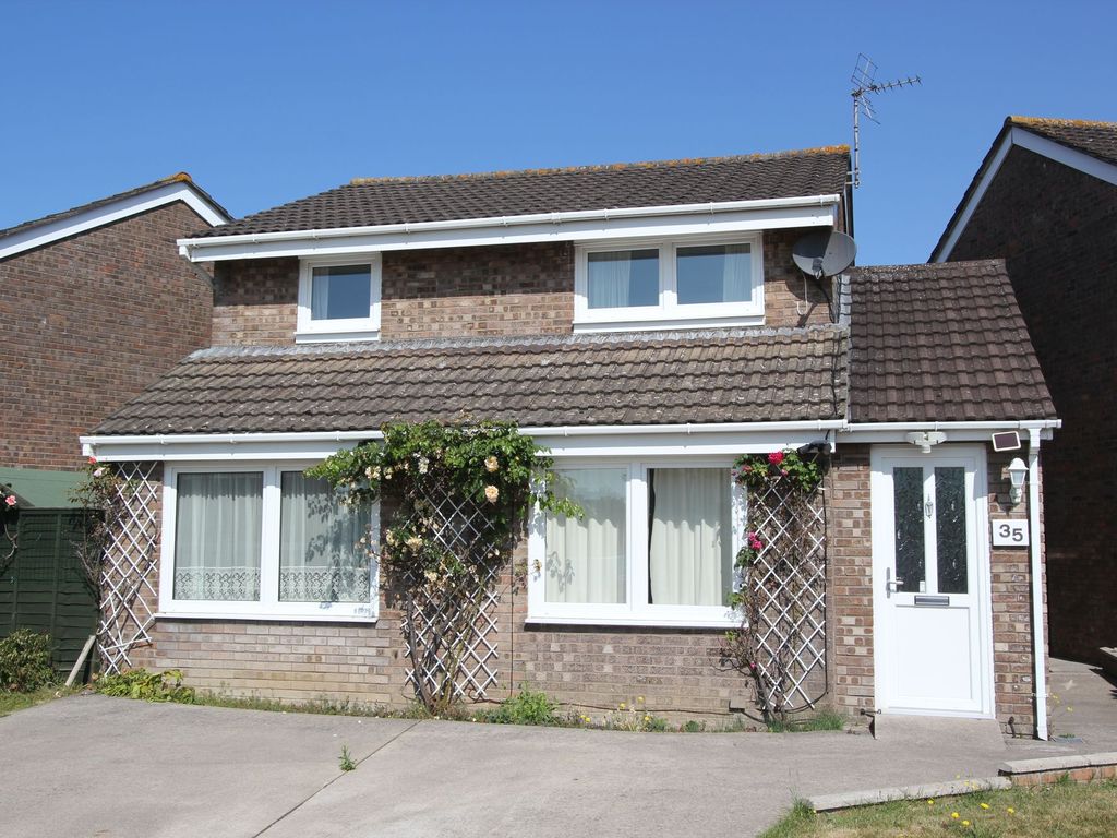 3 bed detached house for sale in Cardigan Crescent, Boverton CF61, £290,000