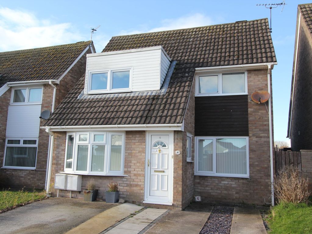 3 bed detached house for sale in Pembroke Place, Boverton CF61, £299,995