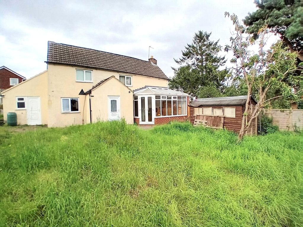 3 bed detached house for sale in Rednal Fields, Little Dawley, Telford, Shropshire TF4, £145,000