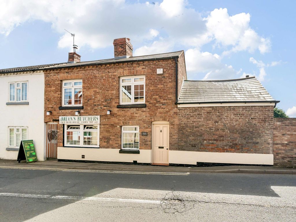3 bed semi-detached house for sale in Clows Top, Kidderminster DY14, £330,000
