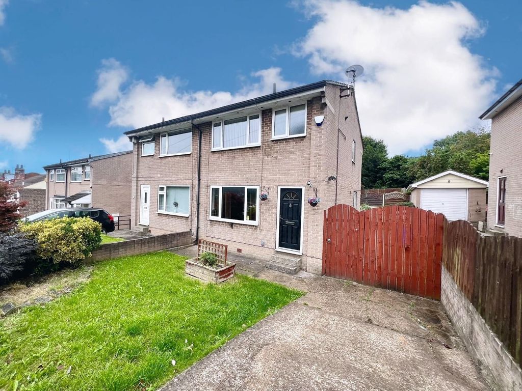 3 bed property for sale in Fife Street, Sheffield S9, £145,000