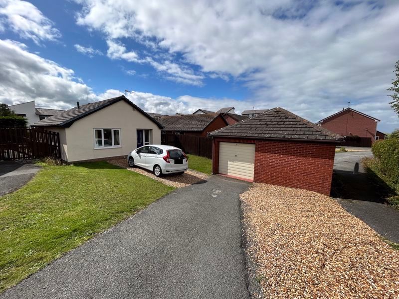 2 bed detached bungalow for sale in Traeth Melyn, Deganwy, Conwy LL31, £275,000