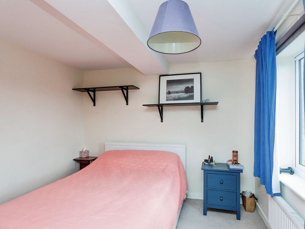 2 bed terraced house for sale in Selkirk Drive, Oakridge Park, Milton Keynes, Buckinghamshire MK14, £275,000