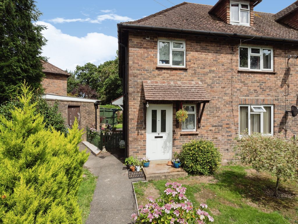1 bed maisonette for sale in Queensmount, Five Ashes, Mayfield, East Sussex TN20, £210,000