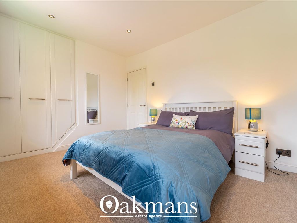 2 bed property for sale in Gaydon Grove, Birmingham B29, £185,000