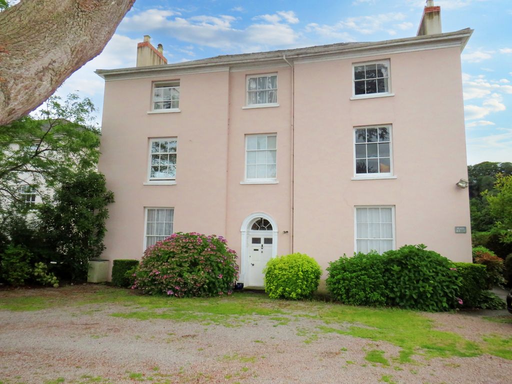 1 bed flat for sale in New Market Street, Usk NP15, £280,000