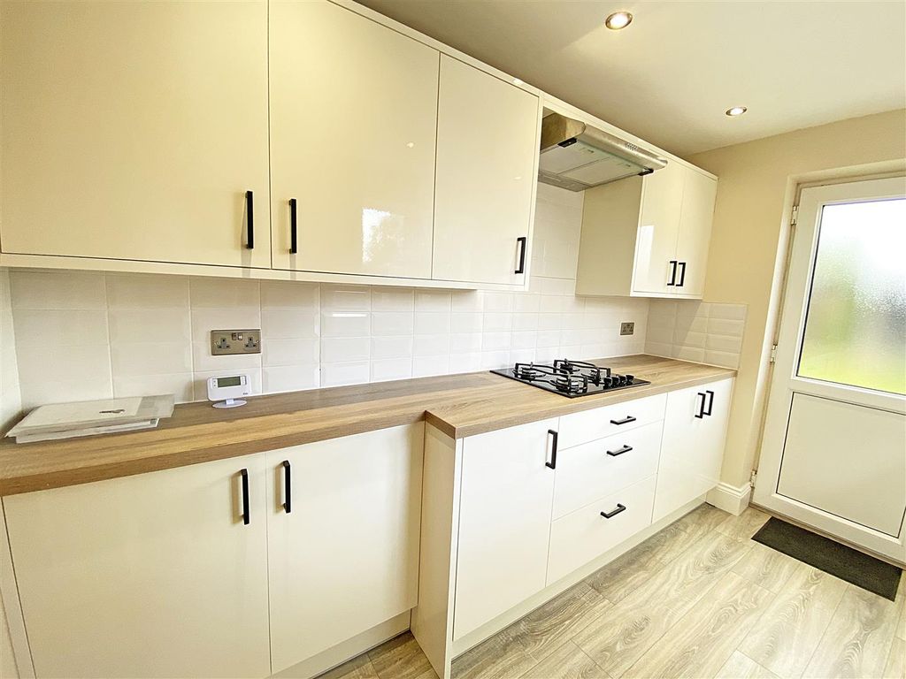 3 bed property for sale in Crowland Way, Formby, Liverpool L37, £260,000