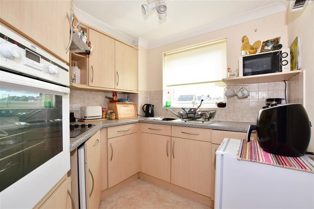 1 bed flat for sale in Harold Road, Cliftonville, Margate, Kent CT9, £75,000