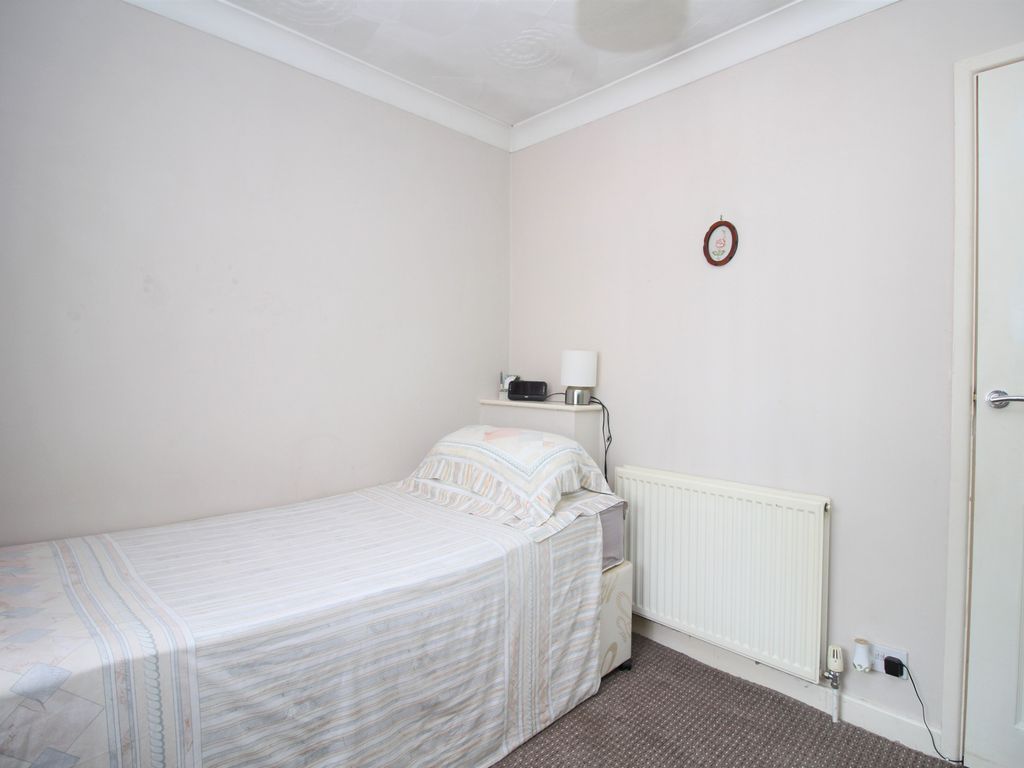 2 bed bungalow for sale in Ashton Close, Lancashire PR2, £199,950