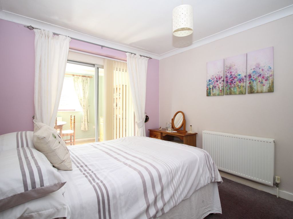 2 bed bungalow for sale in Ashton Close, Lancashire PR2, £199,950