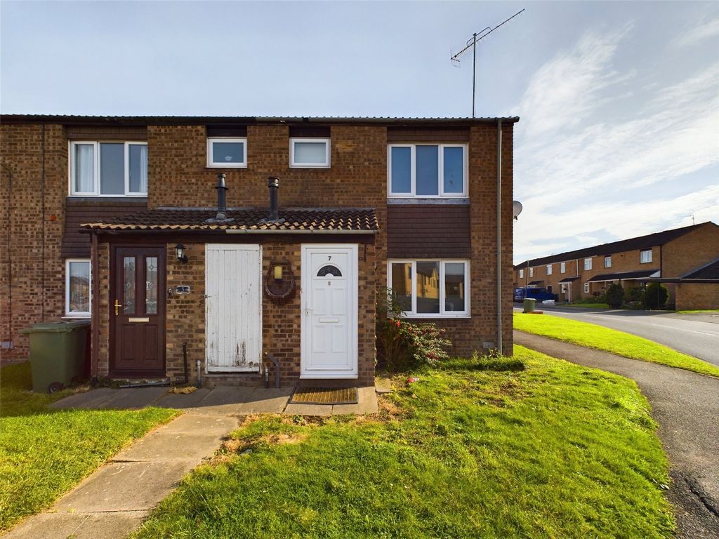 3 bed terraced house for sale in Rodborough Drive, Worcester, Worcestershire WR4, £190,000