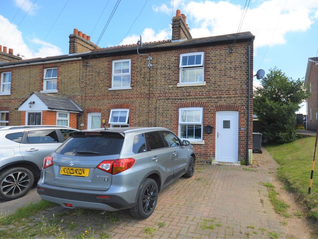 2 bed end terrace house for sale in Notley Road, Braintree CM7, £260,000