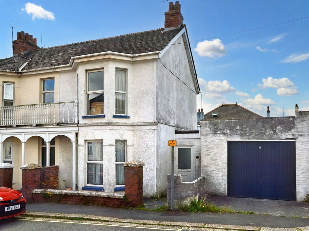 2 bed end terrace house for sale in Victoria Road, Saltash, Cornwall PL12, £180,000