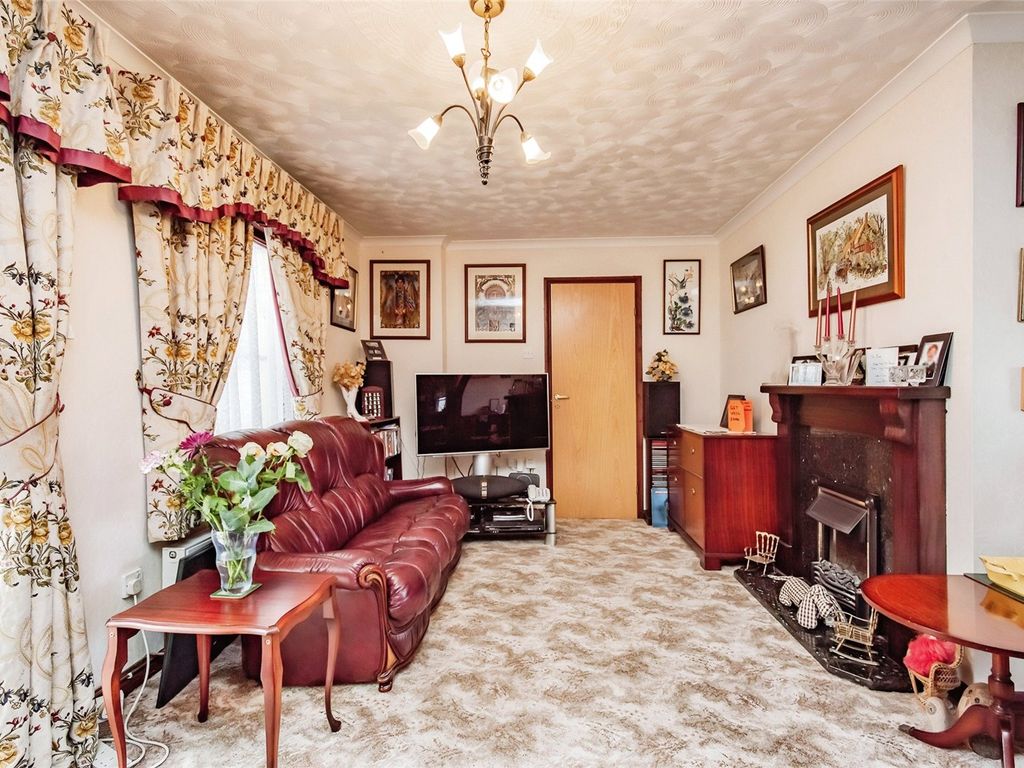 3 bed bungalow for sale in Sarnau, Llandysul, Ceredigion SA44, £320,000