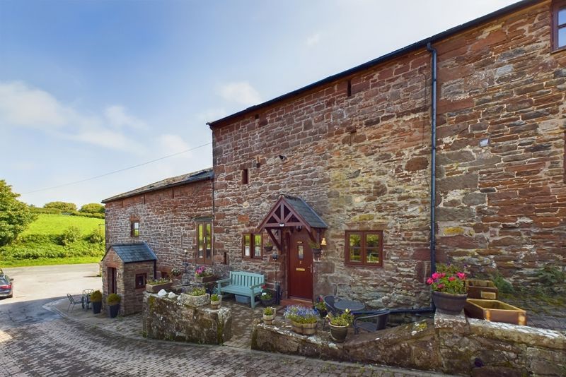 3 bed barn conversion for sale in Egremont CA22, £295,000