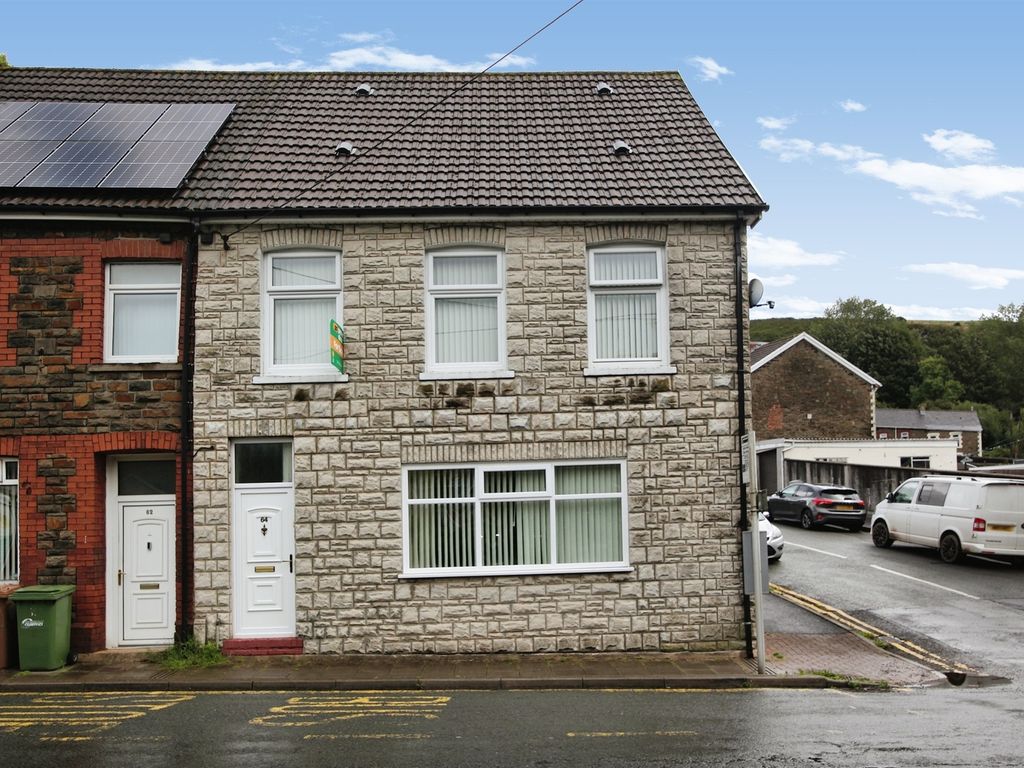 3 bed end terrace house for sale in Commercial Street, Senghenydd, Caerphilly CF83, £170,000