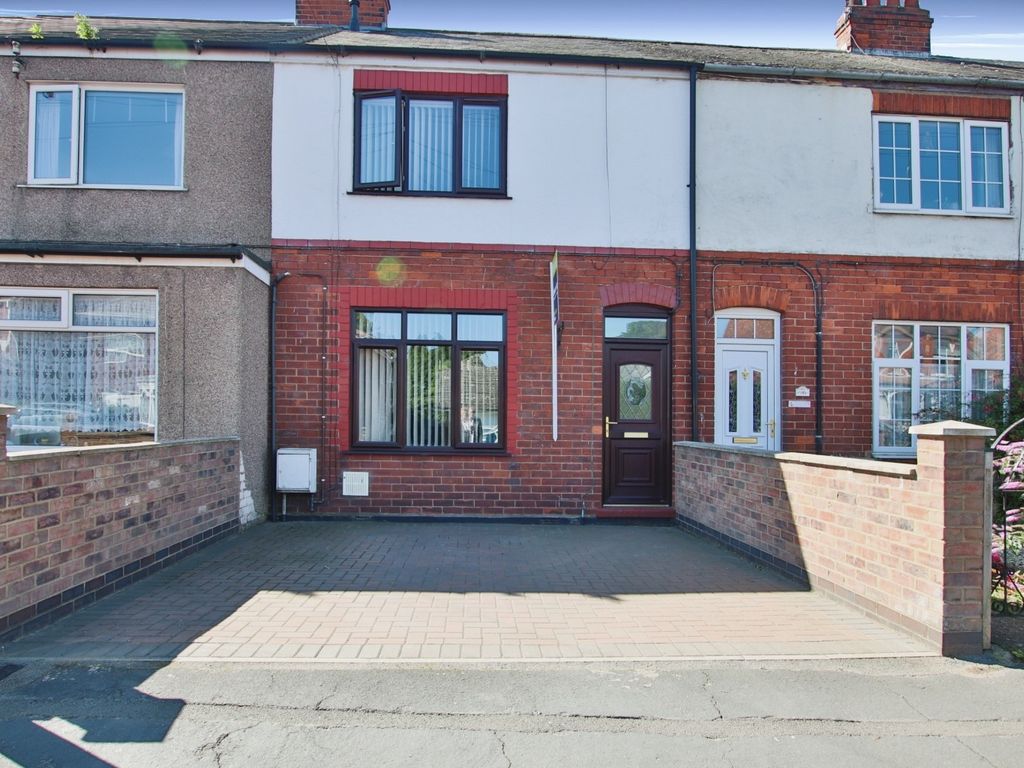 3 bed terraced house for sale in Butts Road, Barton DN18, £145,000