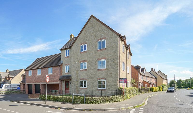 2 bed flat for sale in Market Avenue, St. Georges, Weston-Super-Mare BS22, £185,000