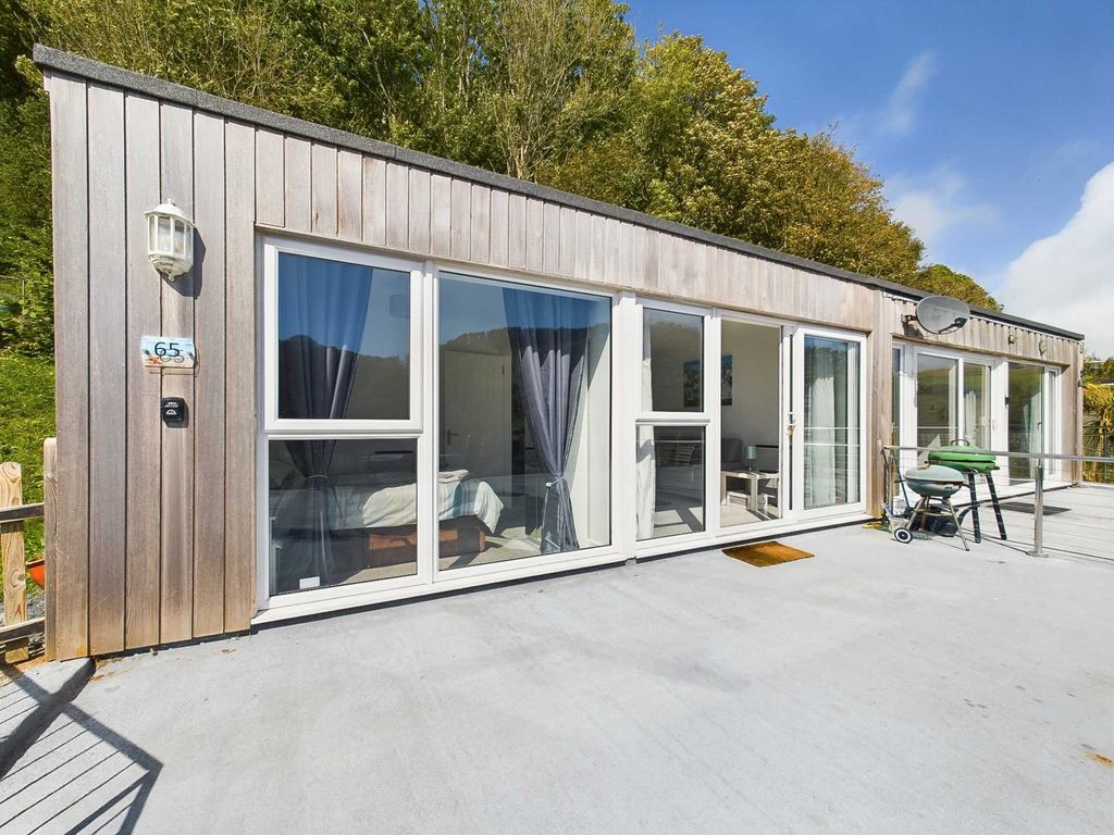 2 bed semi-detached bungalow for sale in Hillside Villas, Millendreath PL13, £120,000