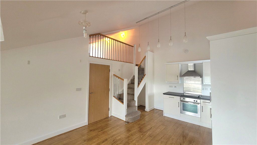 2 bed flat for sale in Monyhull Hall Road, Birmingham, West Midlands B30, £162,500