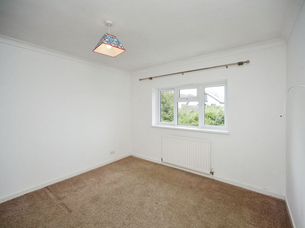 2 bed flat for sale in Westfield Avenue, Saltdean, Brighton BN2, £235,000