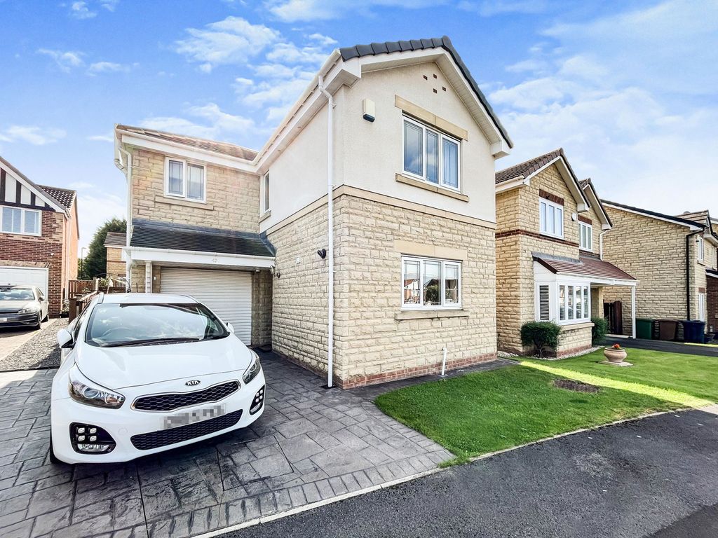 3 bed detached house for sale in Cottonwood, Houghton Le Spring DH4, £229,950