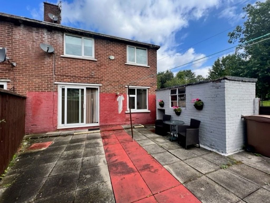 3 bed semi-detached house for sale in Great Cheetham Street West, Salford M7, £170,000